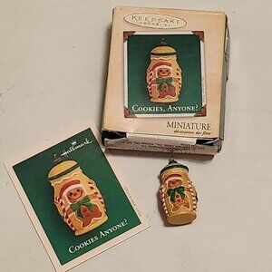 ADORABLE Hallmark Keepsake Miniatures COOKIES ANYONE? Cookie Jar 2004